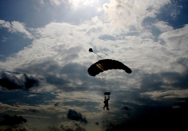 08_skydiving_photo