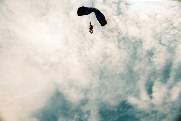 11_skydiving_photo