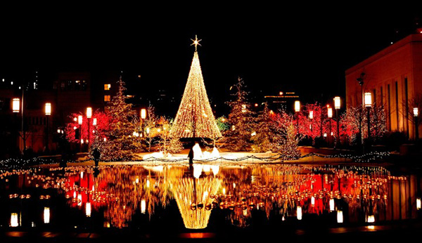 Christmas in World's Most Beautiful Cities - 21