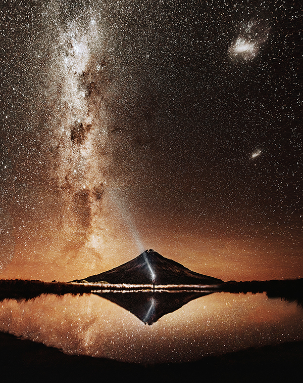 Night Landscape in New Zealand Photography by Florian Wenzel