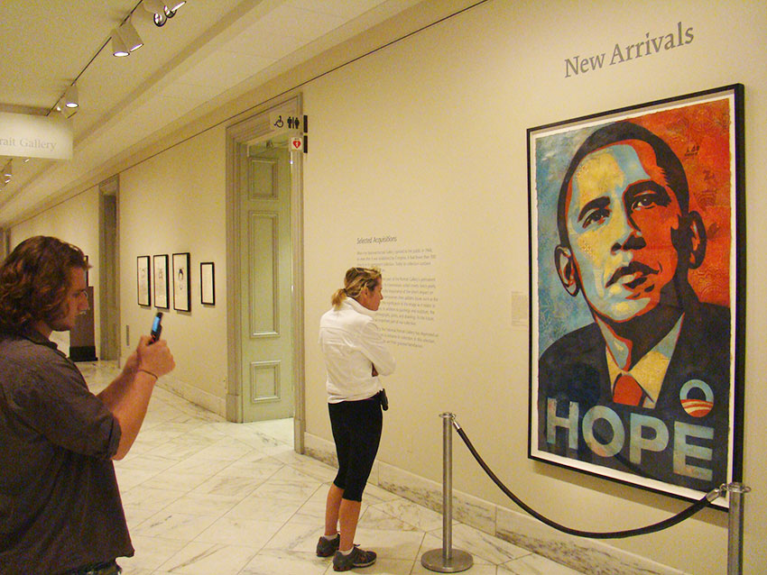 Shepard Faireys ObamaHope portrait