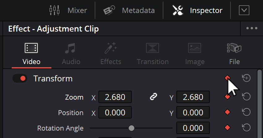 User Clicking On Key Frame Start for DaVinci Resolve Crop And Zoom Tutorial.