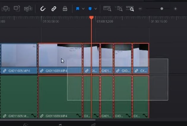 User selecting multiple clips for the article on how to use DaVinci Resolve to join clips.